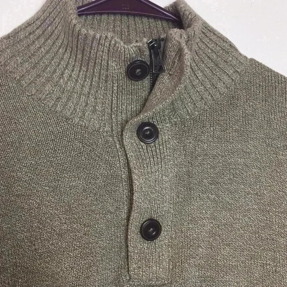 American Eagle Size Medium Pullover - Picture 2 of 7